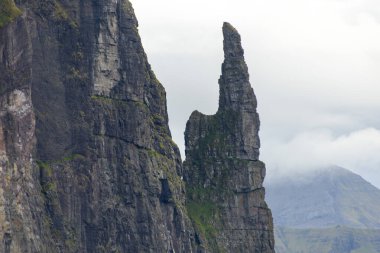 Trollkonufingur (Cadının Parmağı) - Faroe Adaları