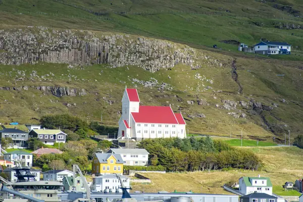 Suduroy Adası - Faroe Adaları 'ndaki Tvoroyra Kilisesi