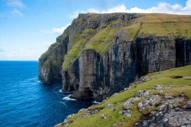 Asmundarstakkur Basalt Deniz Kayalıkları - Faroe Adaları