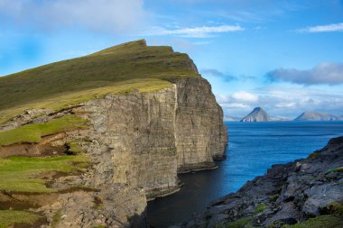 Köle Uçurumu (Traelanipa) - Faroe Adaları