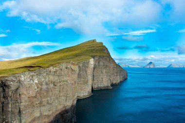 Köle Uçurumu (Traelanipa) - Faroe Adaları