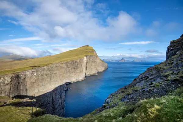 Köle Uçurumu (Traelanipa) - Faroe Adaları