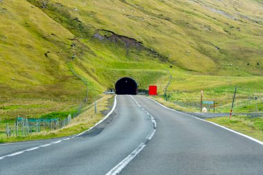 Sumba Yolu Tüneli - Faroe Adaları