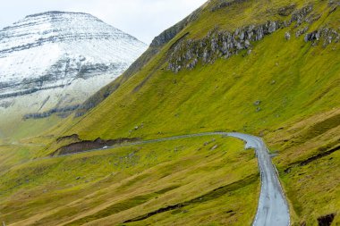 Eysturoy 'daki Dağ Yolu - Faroe Adaları