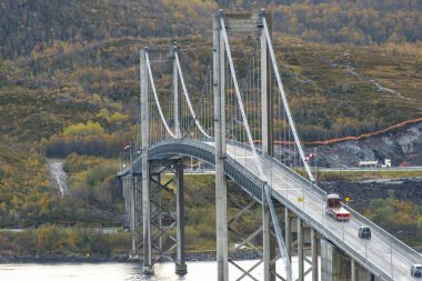 Troms County 'deki Tjeldsund Köprüsü - Norveç