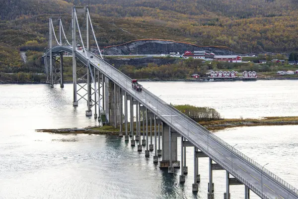 Troms County 'deki Tjeldsund Köprüsü - Norveç