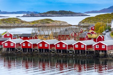 Svolvaer 'deki Rorbu Kulübeleri - Lofoten - Norveç