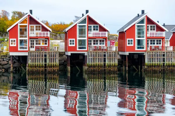 Svolvaer 'deki Rorbu Kulübeleri - Lofoten - Norveç