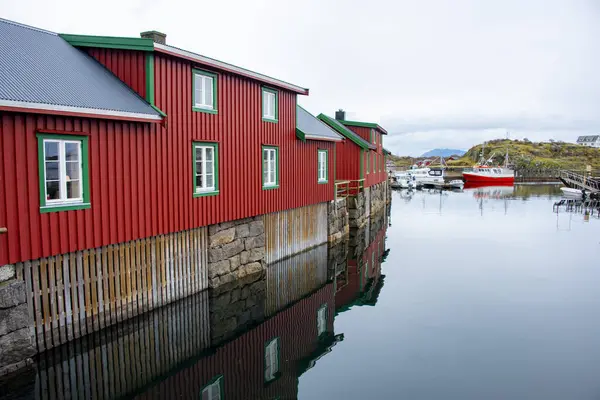 Stamsund Köyündeki Marina - Norveç