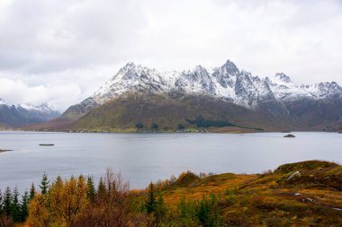 Vestpolen 'deki Tofttjonna Gölü - Norveç