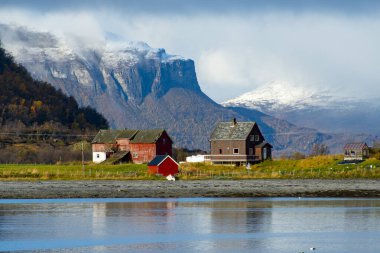 Troms County 'deki Straumfjordnes Village - Norveç