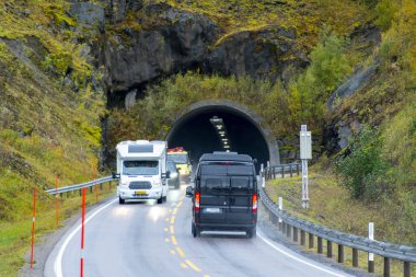 Lofoten - Norveç 'te Avrupa Rotası E10