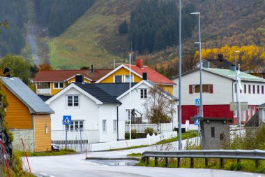 Stamsund - Norveç 'teki Konut Binaları