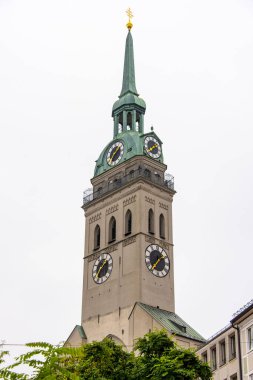 Münih 'teki St. Peter Kilisesi - Almanya