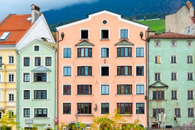 Innsbruck 'un Renkli Apartmanları - Avusturya