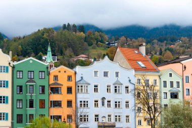 Innsbruck 'un Renkli Apartmanları - Avusturya
