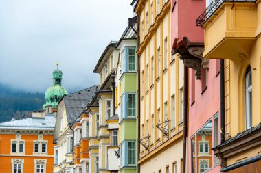 Innsbruck 'taki Konut Binası Cephesi - Avusturya
