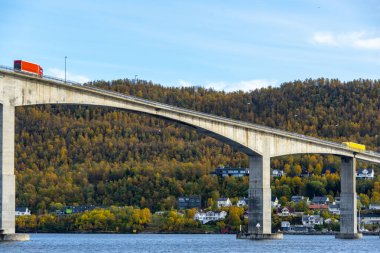Troms County 'deki Gisund Köprüsü - Norveç