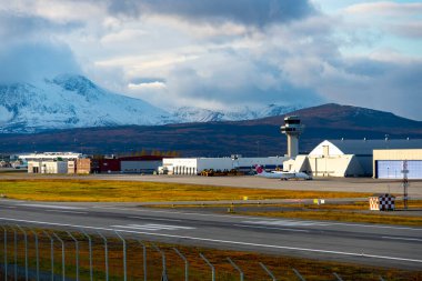 Tromso Havaalanı Şeridi - Norveç