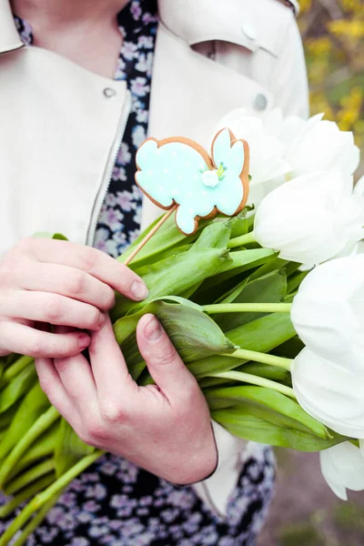 Woman Holding Bouquet Flowers — Stock Photo, Image