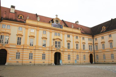 Melk, Avusturya - 21 Mayıs 2024: Stift Melk veya Melk Abbey