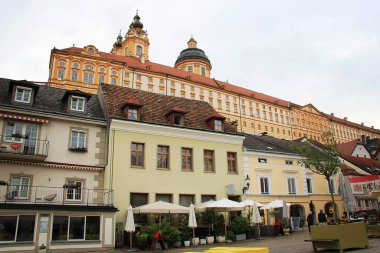 Melk, Avusturya - 21 Mayıs 2024: Stift Melk Abbey ve Melk Old Town, Avusturya, Avrupa 