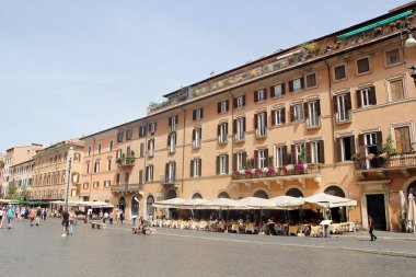 Roma, İtalya - 14 Eylül 2022: Piazza Navona Roma 'da Zarif Restoran, İtalya