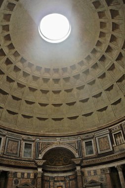 Roma, İtalya - 14 Eylül 2022: Roma, İtalya 'da Panteonun İç Cupola' sı