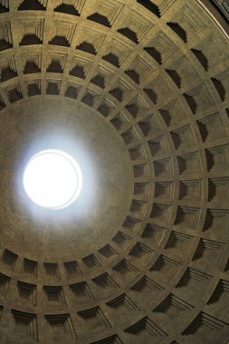 Roma, İtalya - 14 Eylül 2022: Roma, İtalya 'daki Pantheon Circluar Cupola
