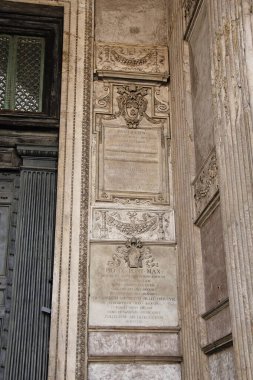 Roma, İtalya - 14 Eylül 2022: Roma Panteon Duvardaki Ayrıntılar 