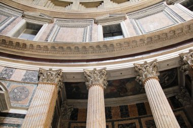 Roma, İtalya - 14 Eylül 2022: Roma, İtalya 'da Pantheon İç İşleri Detayları