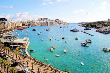 Sliema, Malta - 20 Aralık 2022: Sliema ile Malta Peyzajı