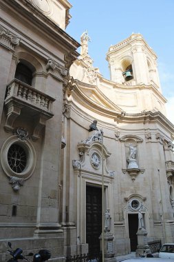 Valletta, Malta - 19 Aralık 2022: Saint Dominic & Porto Salvo Bazilikası, Valletta, Malta