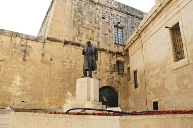 Valletta, Malta - 19 Aralık 2022: Paul Boffa Anıtı, Valletta, Malta
