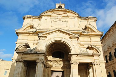 Valletta, Malta - 19 Aralık 2022: Valletta, Malta 'da Saint Catherine Kilisesi