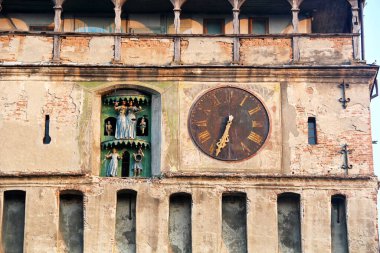 Sighisoara, Romanya - 27 Eylül 2019: Sighisoara, Transilvanya, Romanya 'daki Saat Kulesi Kapatma Detayı
