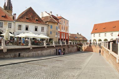 Sibiu, Romanya - 29 Eylül 2019: Romanya 'nın Transilvanya kentindeki Sibiu Eski Kasabasının Güzel Güneşli Manzarası