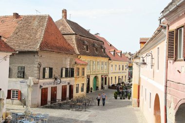 Sibiu, Romanya - 29 Eylül 2019: Romanya 'nın Transilvanya kentindeki Sibiu Eski Kenti