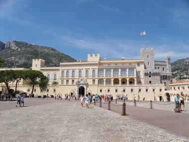 Monte-Carlo, Monako - 9 Ağustos 2012: Prince 's Palace of Monac