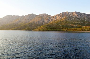 Hırvatistan Kıyısı ve Makarska Riviera Manzarası 'ndaki dağlar, Hırvatistan