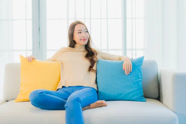 Porträt Schöne Junge Asiatische Frau Entspannen Freizeit Genießen Auf Dem — Stockfoto