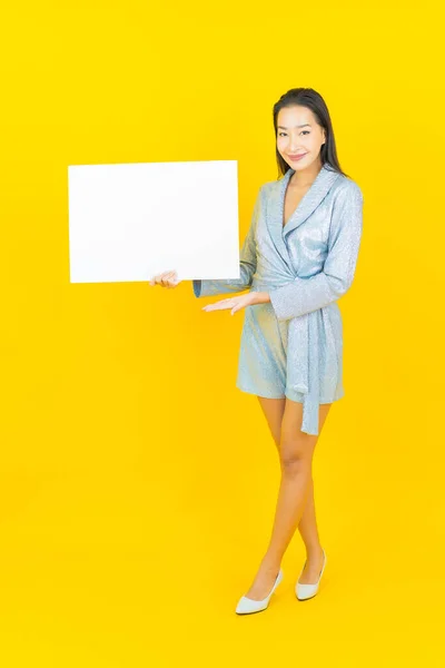 Portrait Beautiful Young Asian Woman Smile Empty White Billboard Yellow — Stock Photo, Image