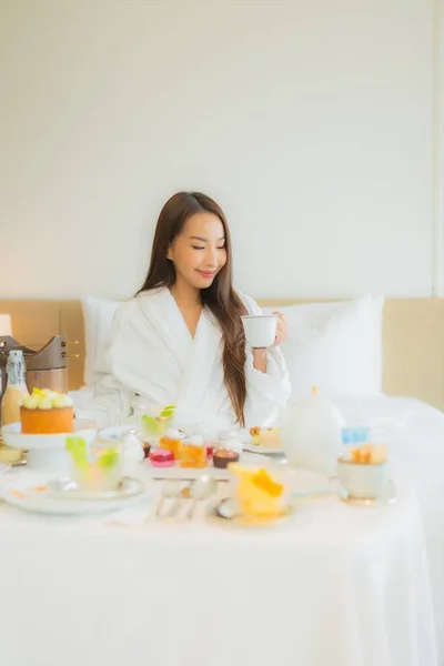 Portrait Beautiful Young Asian Woman Enjoy Breakfast Bed Bedroom Interior — Stock Photo, Image