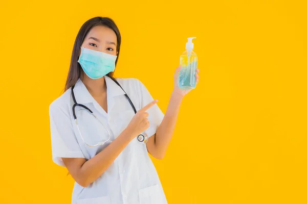 Portrait Beautiful Young Asian Doctor Woman Wear Mask Alcohol Gel — Stock Photo, Image