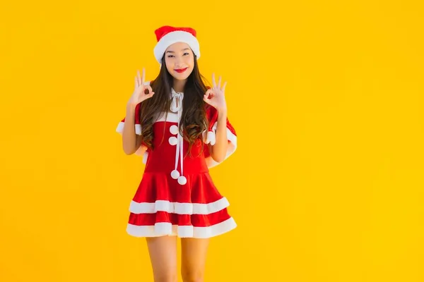 Retrato Hermosa Joven Asiática Mujer Navidad Ropa Sombrero Sonrisa Feliz —  Fotos de Stock