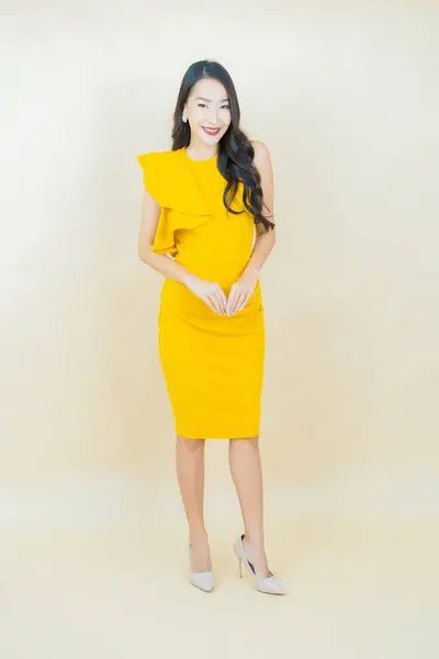 Portrét Krásná Mladá Asijská Žena Úsměv Akcí Barevném Pozadí Royalty Free Stock Obrázky