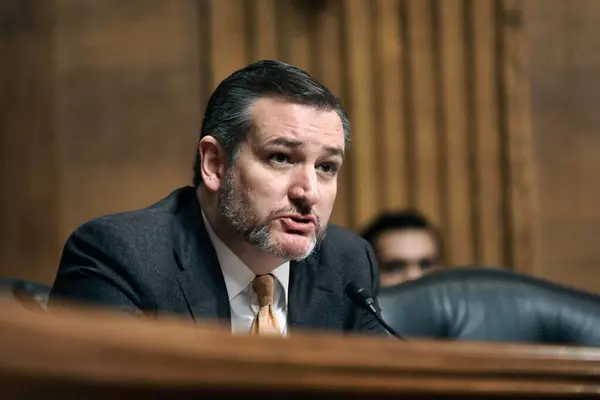 Washington D.C., ABD - 12 Aralık 2018: Senatör Ted Cruz Senato Yargı Komitesi 'nde