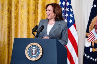 Washington D.C., ABD - 26 Haziran 2023: Kamala Harris resmi açıklama veya açıklama yapıyor