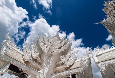 Wat Rong Khun çatı mimarisi ayrıntıları Chiang Rai