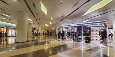 24 Eylül 2023 'te Bangkok Tayland' da lüks alışveriş merkezi Siam Paragon perakende sergisi açıldı.